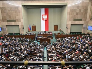 Tylko 4 ugrupowania w Sejmie, spory wzrost partii Grzegorza Brauna. Zobacz najnowszy sondaż