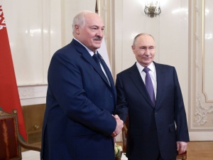 Łukaszenka rozmieszcza potężną broń na Białorusi. Zasięgiem obejmie Europę