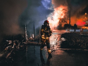 Pożar popularnego targowiska w Warszawie. Policja zatrzymała podejrzanego