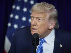 Jedyną osobą, która jest w stanie skłonić do negocjacji Rosję i Ukrainę, jest Donald Trump