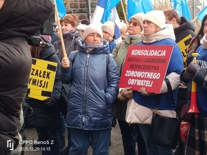 W Olsztynie Solidarność pikietowała przeciwko konsolidacji szpitali