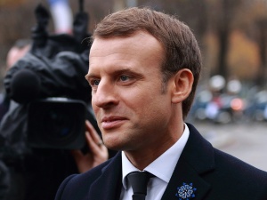 Macron ogra Niemców? Startuje wyścig o względy Putina