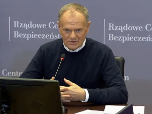 Tusk podczas sztabu kryzysowego o „niedobrych numerach” pogody. Rząd szykuje się na czarne scenariusze