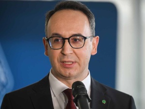 Pociąg utknął na trasie. Minister reaguje