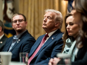 Trump zapowiada silne wejście USA w sektor naftowy Wenezueli