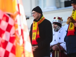 Orszak Trzech Króli przeszedł ulicami stolicy - to największe uliczne jasełka 