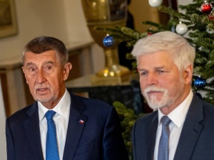 Rząd Czech usuwa ukraińskie flagi z budynków państwowych