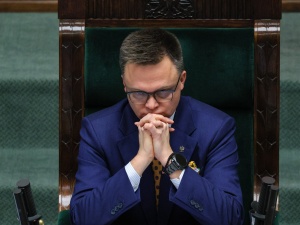 Wybory w Polsce 2050: Jeden kandydat odpada, walka trwa