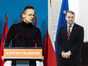 Szef węgierskiego MSZ: Radosław Sikorski to prowojenny agent Sorosa