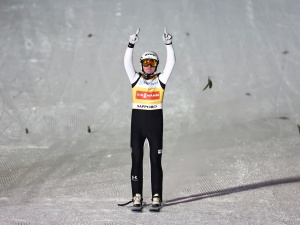 Dwóch Polaków w finale w Sapporo. Prevc triumfuje