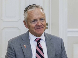 Słowa Trumpa wywołały burzę. Ambasador USA w Polsce reaguje