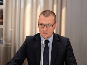 Szefernaker: KO i Lewica same wyłączają się z polityki współpracy