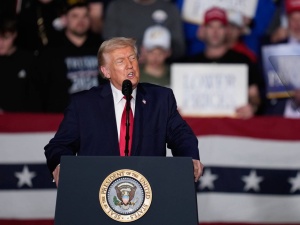 Trump zwiększa presję na Iran. Nowa armada zmierza na Bliski Wschód