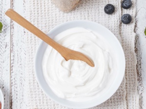 GIS wydał ostrzeżenie: Uwaga na szkło w jogurcie