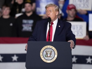 Trump poprosił Putina o przerwę w atakach. Jest reakcja Kremla