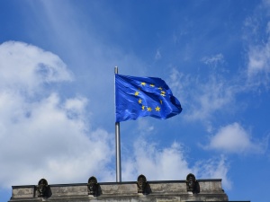 Przełom w Brukseli. Państwa UE zgodziły się na 90 mld euro dla Ukrainy