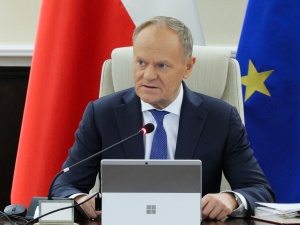 Tusk staje murem za Czarzastym po decyzji ambasadora USA