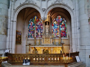 Podpalono gotycką bazylikę, zabytek szczególnie cenny dla dziedzictwa narodowego Francji