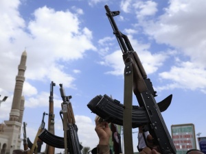 Strażnicy Rewolucji na czele armii. Iran przygotowuje się do wojny