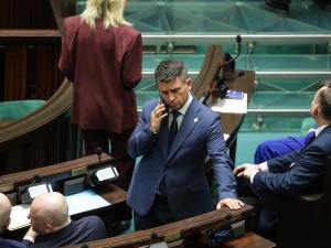 Napięcie w klubie Polski 2050. Posłowie chcieli odwołać przewodniczącego