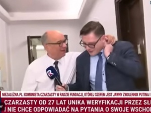 Dziwne zachowanie Czarzastego. Przytulę się do pana...