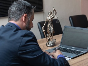 Miał wspierać dżihadystów szykując zamach. Jest akt oskarżenia