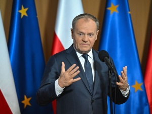 Tusk opuścił RBN przed dyskusją dot. Czarzastego. To nie jest miejsce do takich dyskusji