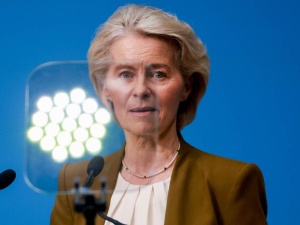 UE wzmaga presję na kontrolę social mediów