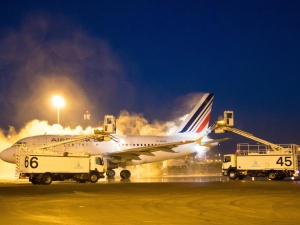 Paraliż na lotniskach w Paryżu. Setki lotów do odwołania