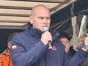 Bartłomiej Mickiewicz: Fala zwolnień grupowych w Polsce to efekt polityki klimatycznej UE