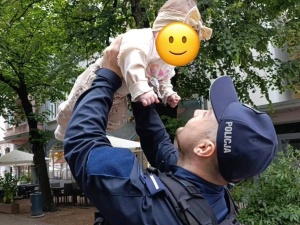 Prokuratura ściga policjanta, który zatrzymał Ukraińca podejrzanego o porwanie dziecka