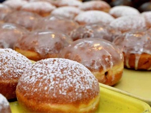 Wywar z pluskwiaków. Wipler bierze się za niskie ceny pączków