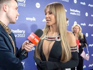 Gwiazda TVN wbiła szpilę Dodzie. Robi dobry biznes