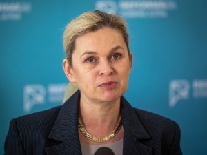 Nowacka: Rząd nie sfinansuje dodatkowych lekcji religii