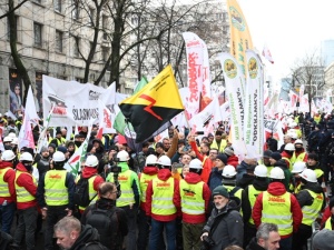 Jest porozumienie płacowe w zakładach Adient w Bieruniu i w Żorach