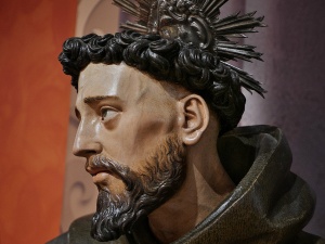 W Asyżu rozpoczęła się ekspozycja ciała św. Franciszka. Zapisało się blisko 400 tys. osób