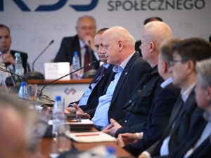 Rada Dialogu Społecznego. NSZZ Solidarność: Albo państwo wspomoże hutnictwo, albo ono zatonie
