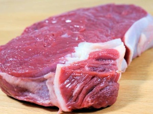 Skażona wołowina z Brazylii trafiła do UE. Jest reakcja Polski