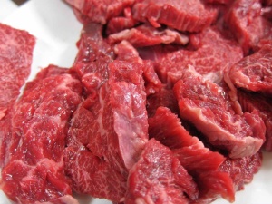 Media: KE informowała o skażonej wołowinie w listopadzie. Teraz ruszają pilne kontrole