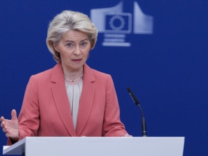 Die Welt: Kluczowym problemem Europy jest von der Leyen