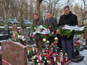 Ku czci Żołnierzy Wyklętych. Piotr Duda złożył kwiaty na grobach „Inki” i „Zagończyka”