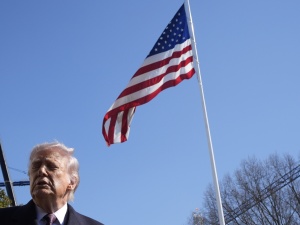 Trump: rozmowy z Iranem możliwe, operacja trwa nieprzerwanie