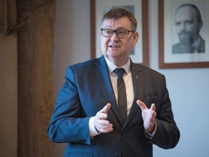 Dlaczego 40% Polaków może utknąć w biedzie i jak temu zapobiec - rozmowa z ekspertem