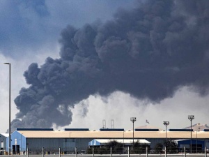 Minister obrony pojechał na wakacje do Dubaju. Wróci wojskowym samolotem