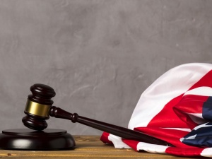 Ojciec sprawcy masakry w szkole uznany winnym morderstwa. Historyczny wyrok w USA