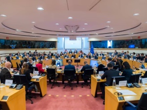 Parlament Europejski blokuje debatę na temat ingerencji KE w wybory