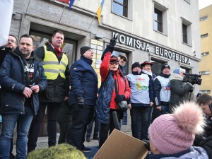 ETS niszczy gospodarkę. Czas wyrzucić ten system do kosza