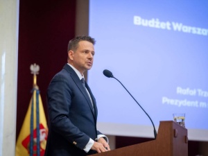 Błaszczak: Trzaskowski buduje „Łuk LGBT+” zamiast schronów