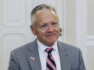 Burza po decyzji Brauna. Ambasador USA w Polsce reaguje