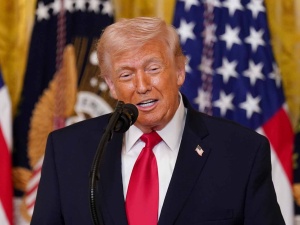 USA zbombardowały wyspę Chark. Strzał ostrzegawczy